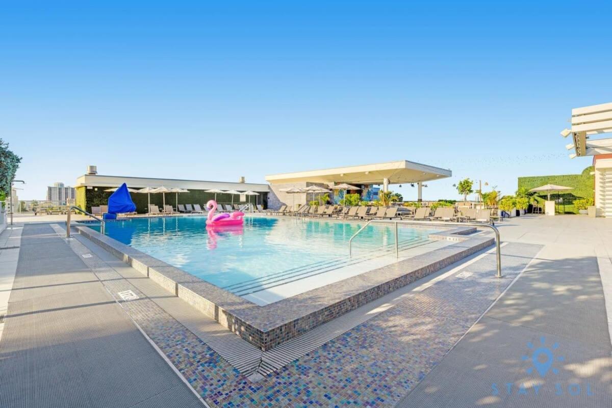 Rooftop Pool & Hot Tub - Gym - Hollywood Beach Экстерьер фото