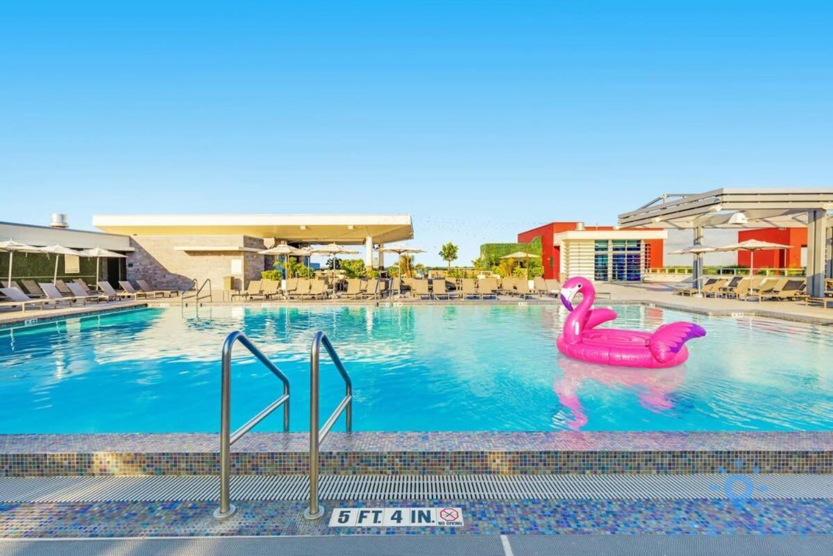 Rooftop Pool & Hot Tub - Gym - Hollywood Beach Экстерьер фото