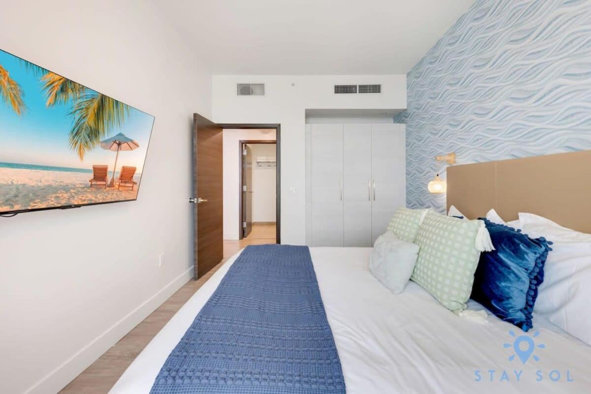 Rooftop Pool & Hot Tub - Gym - Hollywood Beach Экстерьер фото