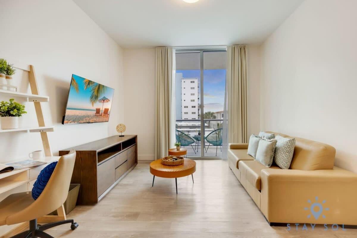 Rooftop Pool & Hot Tub - Gym - Hollywood Beach Экстерьер фото