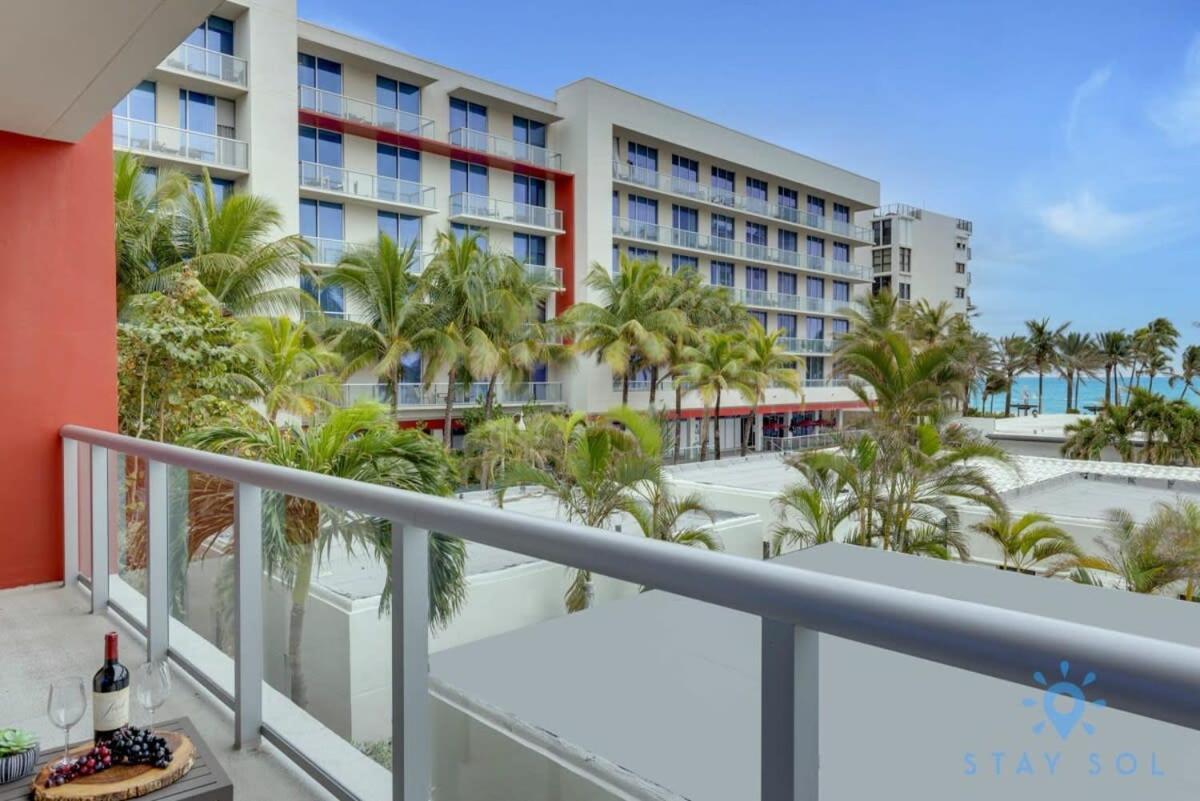 Rooftop Pool & Hot Tub - Gym - Hollywood Beach Экстерьер фото